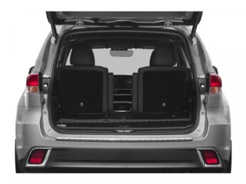 Used 2019 Toyota Highlander LE image 15