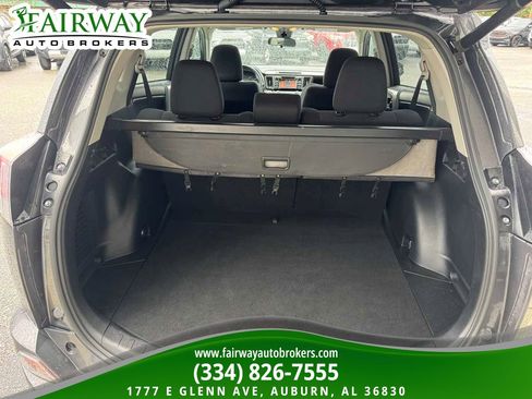 Used 2018 Toyota RAV4 XLE image 31