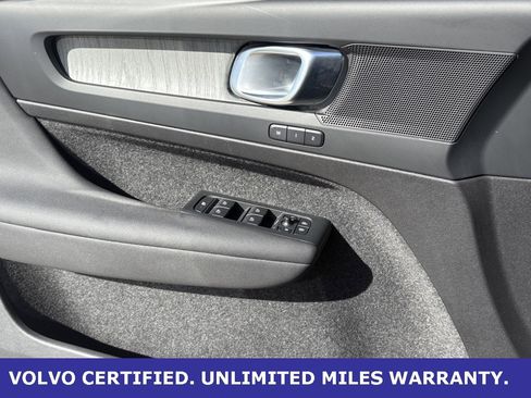 Certified 2025 Volvo XC40 B5 Plus image 24