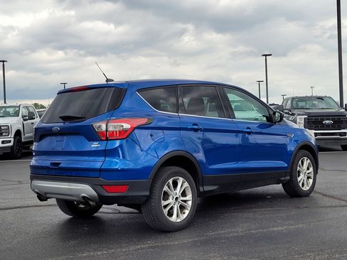 Used 2017 Ford Escape SE w/ SE Cold Weather Package image 4