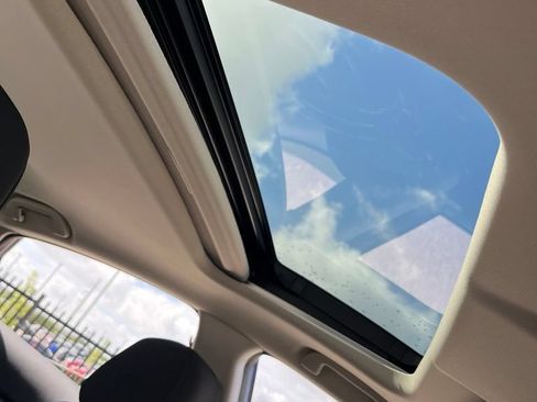 Certified 2019 Honda Civic EX image 28
