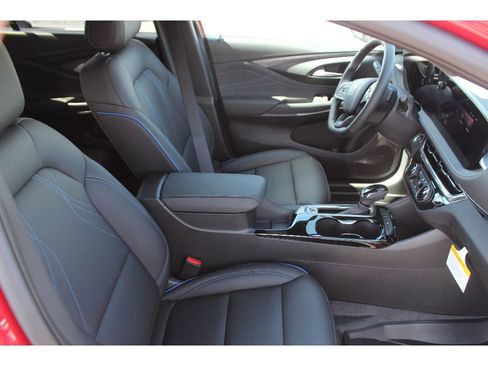 New 2026 Buick Envista Sport Touring w/ Convenience I Package FWD image 31