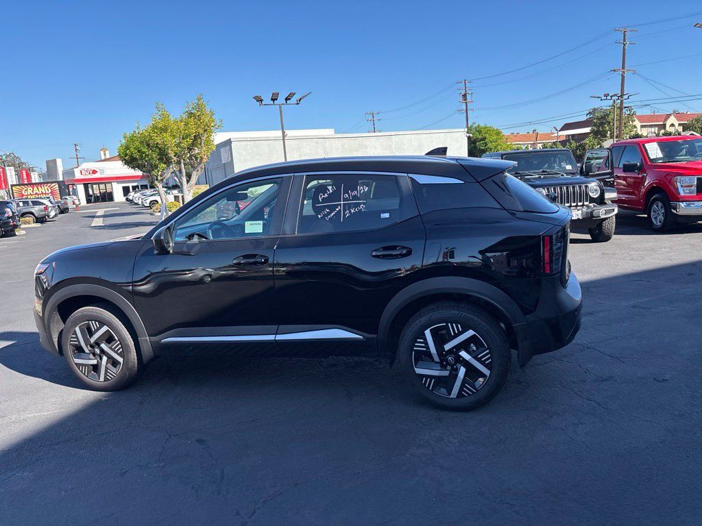 Used 2026 Nissan Kicks SV FWD image 7