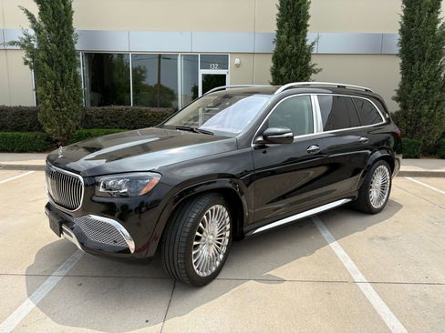 Used 2022 Mercedes-Benz Maybach GLS 600 4MATIC image 1