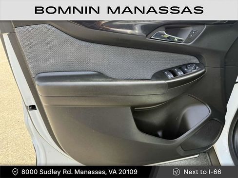 Used 2024 Chevrolet TrailBlazer LT w/ Driver Confidence Package image 15