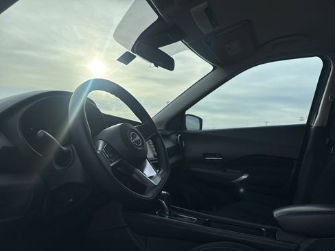 Certified 2023 Nissan Kicks SV image 25