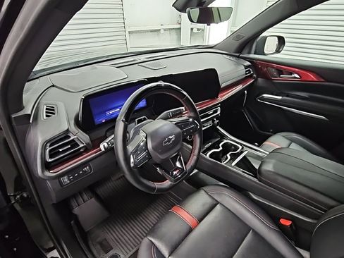 Certified 2024 Chevrolet Traverse RS w/ LPO, Floor Liner Package image 11