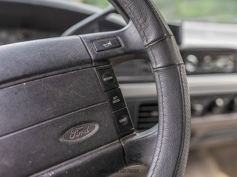 Used 1995 Ford Bronco XLT AWD/4WD image 30