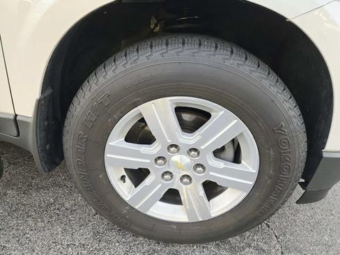 Used 2011 Chevrolet Traverse LT w/ LPO, 'HIT The Road' Package FWD image 16