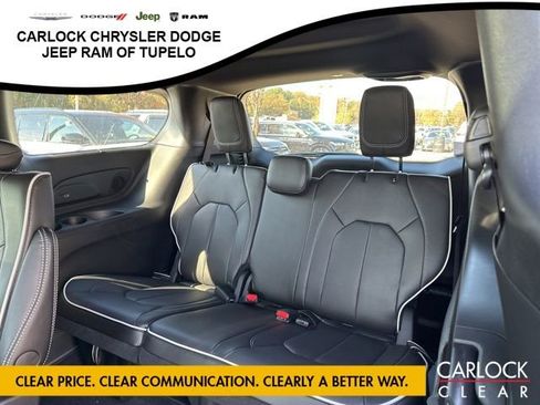 New 2026 Chrysler Pacifica Limited w/ Uconnect Theater Family Group image 26