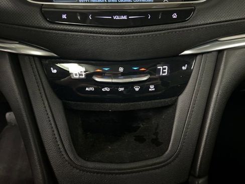 Used 2018 Cadillac XT5 Luxury w/ Driver Awareness Package image 18