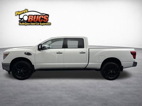 Used 2019 Nissan Titan SV AWD/4WD image 2