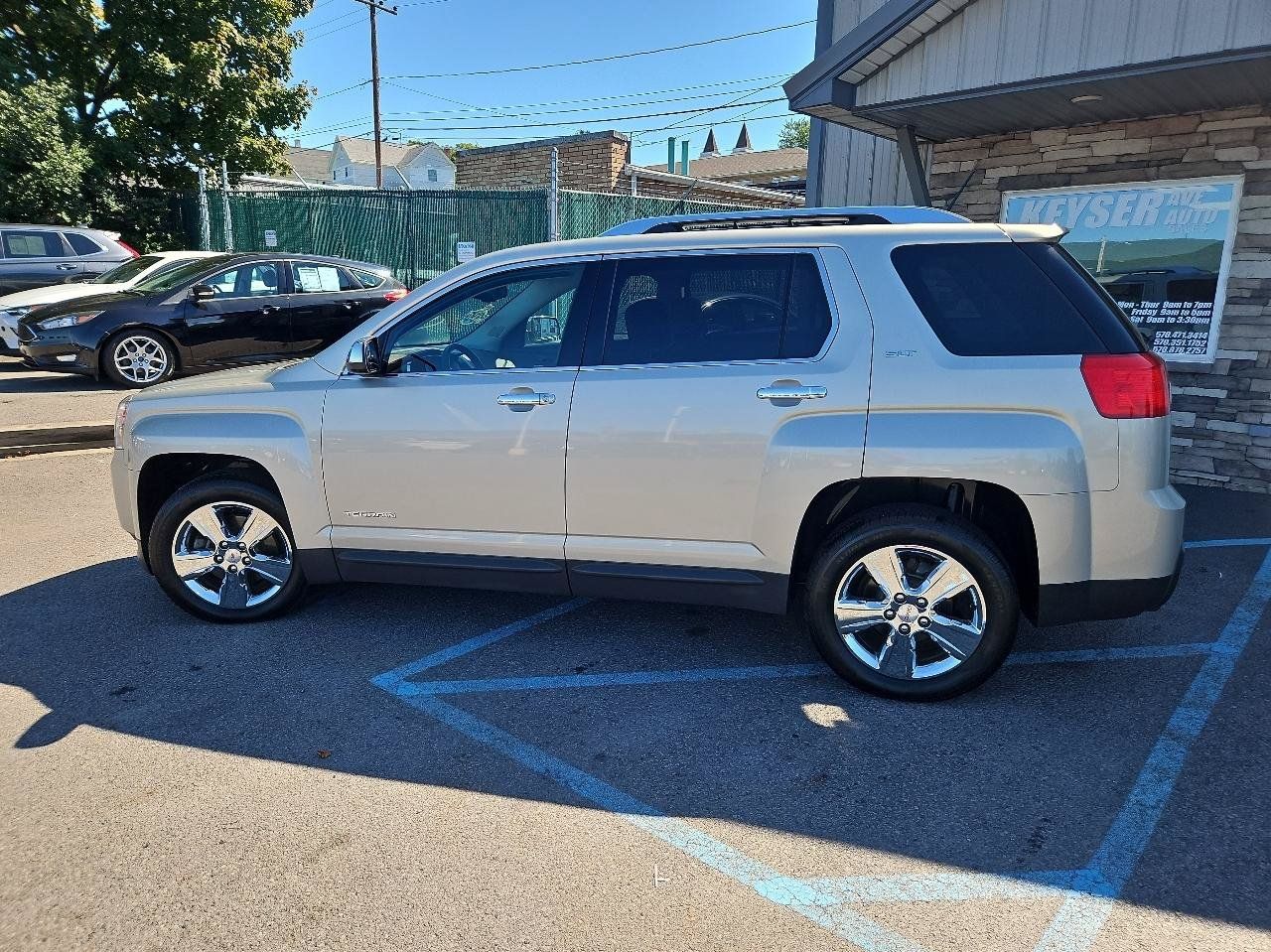 Used 2014 GMC Terrain SLT AWD/4WD image 8