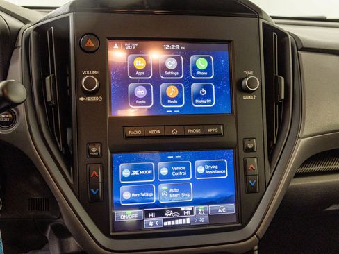 Used 2025 Subaru Crosstrek 2.0i image 21