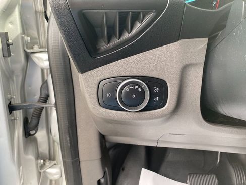 Used 2021 Ford Transit Connect XLT image 14