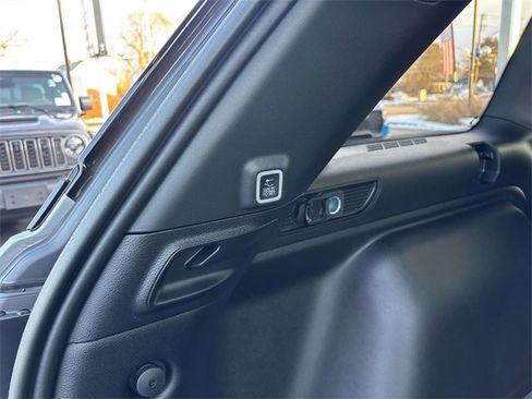 New 2025 Jeep Grand Cherokee Limited image 6