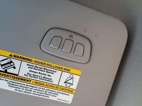 Used 2025 Ford Ranger Lariat w/ Advanced Towing Package image 36