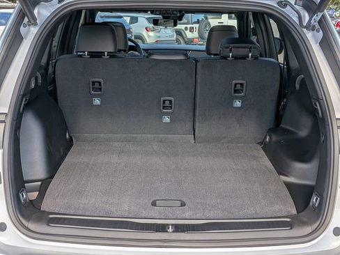 New 2025 Jeep Grand Cherokee Limited w/ Luxury Tech Group II image 11