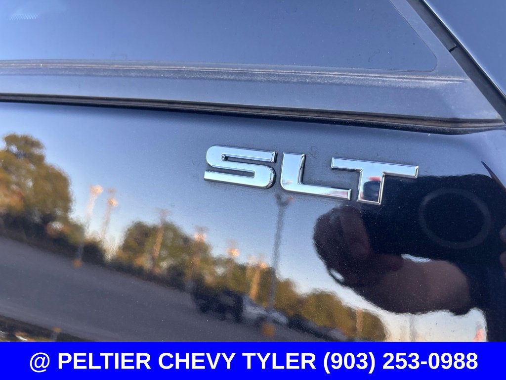 Used 2021 GMC Terrain SLT w/ LPO, Floor Liner Package FWD image 9