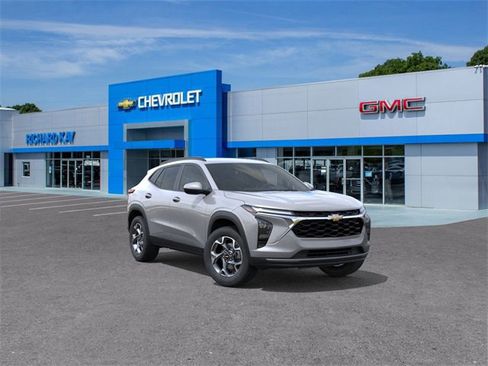 New 2026 Chevrolet Trax LT w/ Driver Confidence Package image 1
