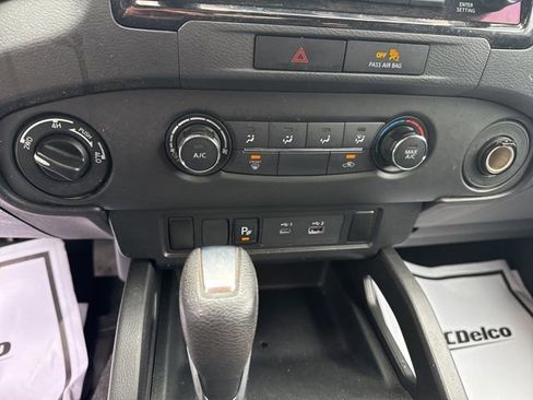 Used 2023 Nissan Frontier S 4D Crew Cab image 15