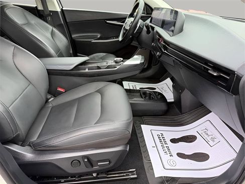 Used 2023 Kia EV6 Wind RWD image 38