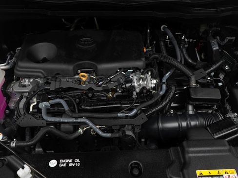 Used 2025 Toyota Sienna LE image 26