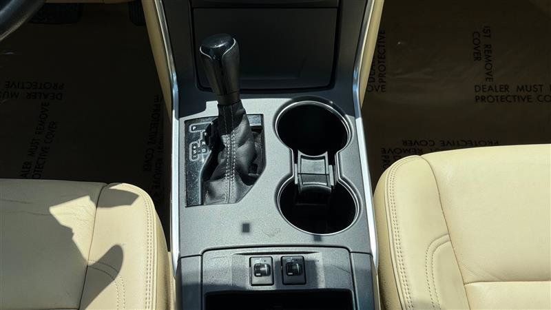 Used 2015 Toyota Camry XLE FWD image 38