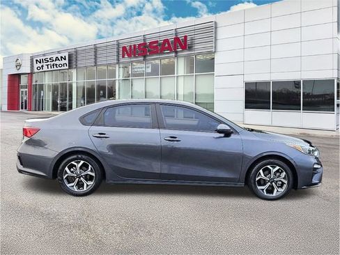 Used 2021 Kia Forte LXS image 8