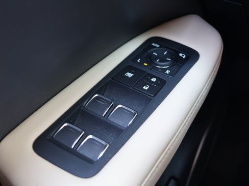 Used 2022 Lexus RX 350L Luxury w/ Accessory Package (Z1) FWD image 14