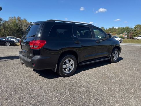 Used 2008 Toyota Sequoia SR5 image 8