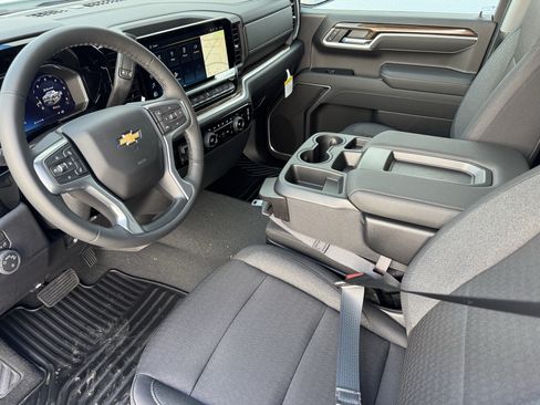 New 2026 Chevrolet Silverado 1500 LT w/ Z71 Off-Road Package AWD/4WD image 9