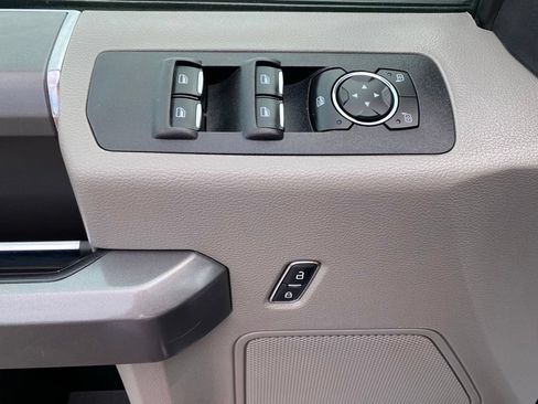 Used 2020 Ford F150 XLT w/ Equipment Group 302A Luxury AWD/4WD image 13