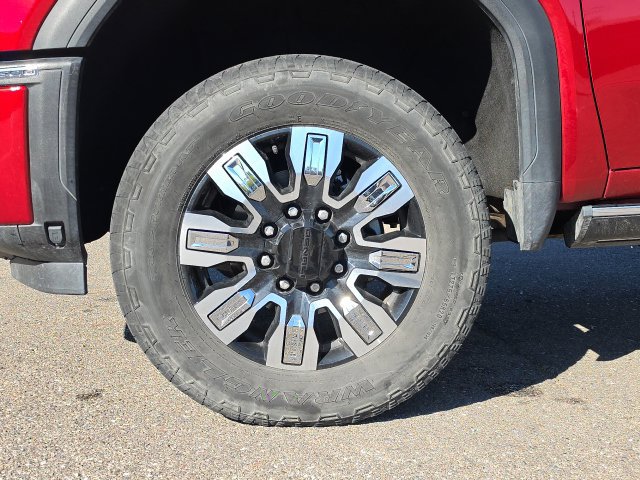 Used 2024 GMC Sierra 2500 Denali AWD/4WD image 6