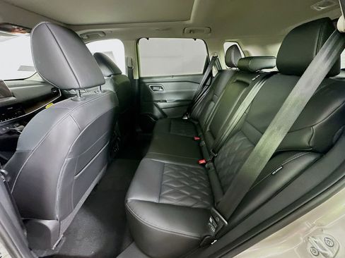 New 2026 Nissan Rogue Platinum w/ Platinum Premium Package image 33