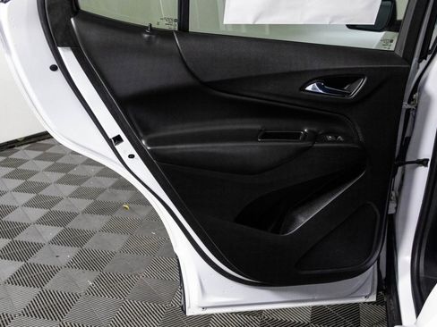 Certified 2022 Chevrolet Equinox LT image 36