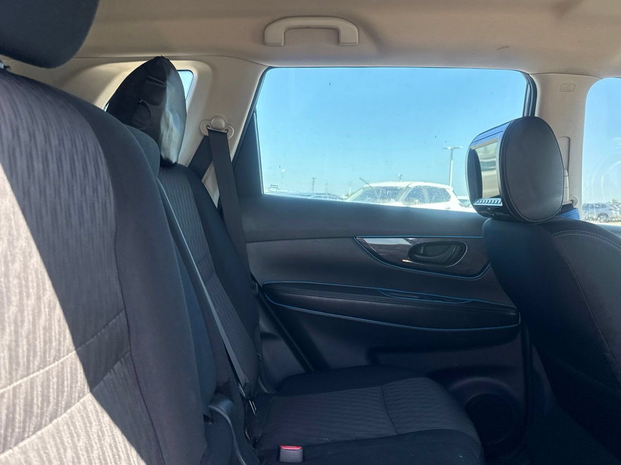 Used 2019 Nissan Rogue S FWD image 31