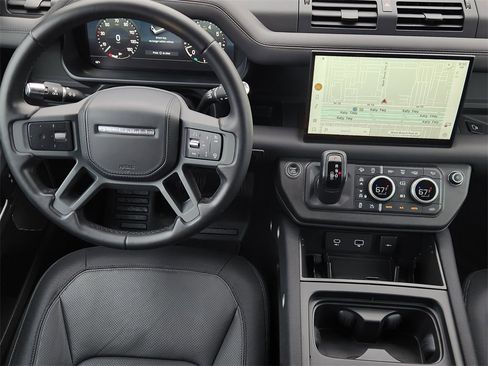 Used 2022 Land Rover Defender 110 X-Dynamic HSE image 27