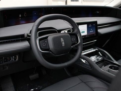 New 2026 Lincoln Nautilus Premier w/ Equipment Group 102A image 31