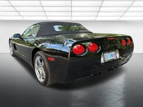 Used 1998 Chevrolet Corvette Convertible w/ Memory Pkg RWD image 3