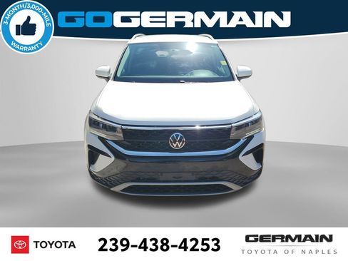 Used 2022 Volkswagen Taos SE AWD/4WD image 2