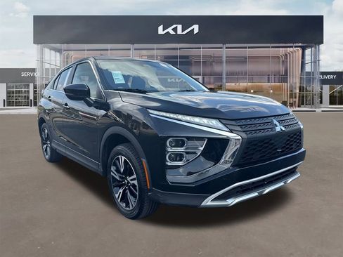 Used 2024 Mitsubishi Eclipse Cross SE image 1