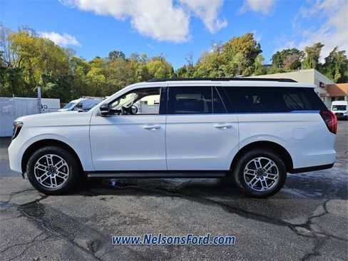 New 2025 Ford Expedition Active image 4