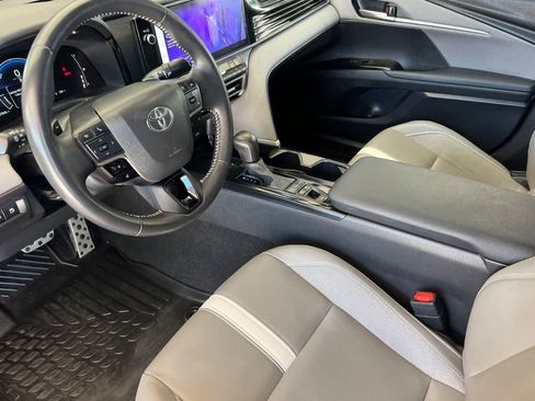 Used 2025 Toyota Camry SE w/ Multimedia Upgrade Package FWD image 11