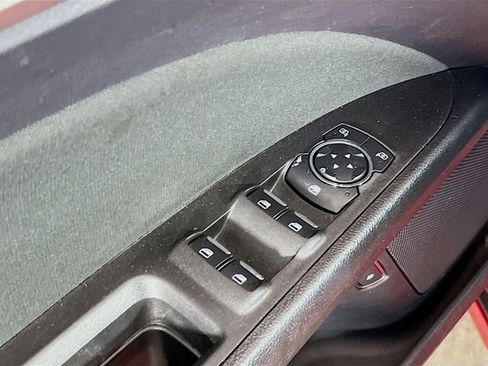 Used 2020 Ford Fusion SE image 19