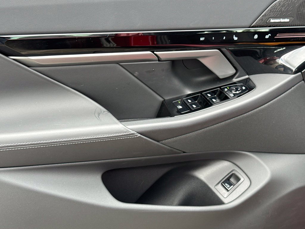 Used 2026 BMW 530i w/ M Sport Package RWD image 19