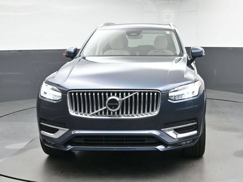 Used 2024 Volvo XC90 B5 Plus w/ Protection Package AWD/4WD image 3