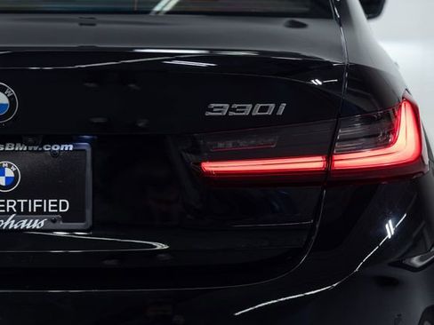 Used 2025 BMW 330i xDrive Sedan w/ Premium Package image 8