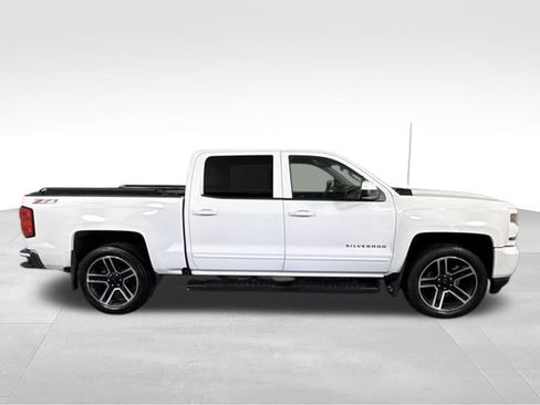 Used 2017 Chevrolet Silverado 1500 LT w/ All Star Edition AWD/4WD image 11