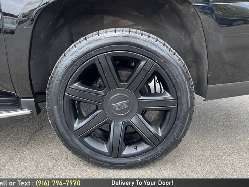 Used 2020 Cadillac Escalade ESV Premium Luxury AWD/4WD image 10